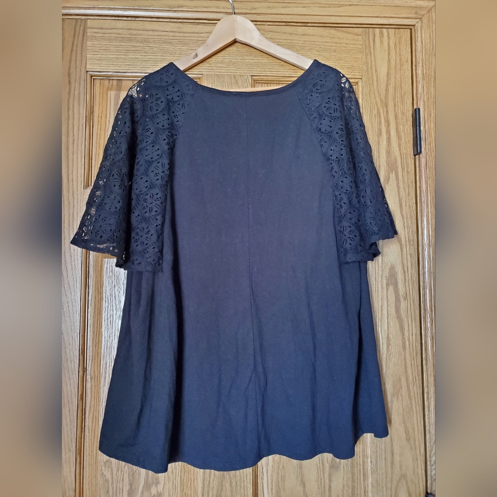 Lane Bryant Black Lace Sleeve Shirt 22/24. - Picture 2 of 5